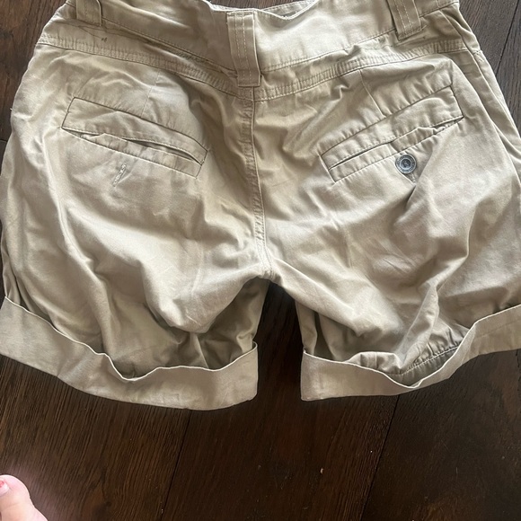 Cute shorts - Picture 3 of 3